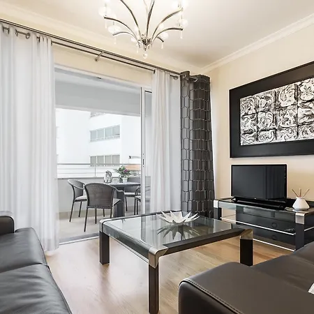 Jasmineiro Iii By An Island Apartment