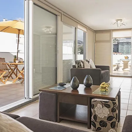 Jasmineiro Iii By An Island Apartment *
