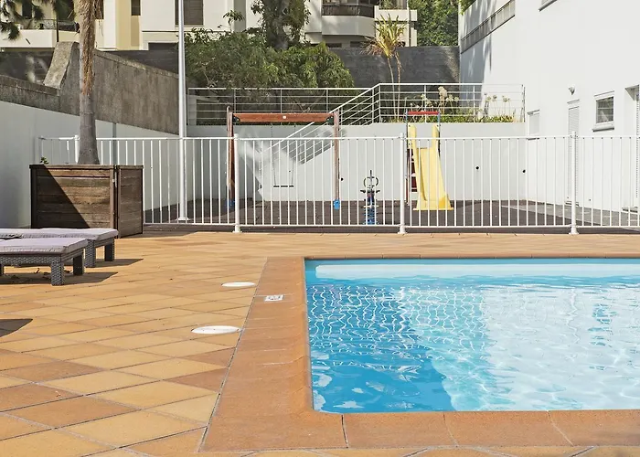 Jasmineiro Iii By An Island Apartman Funchal